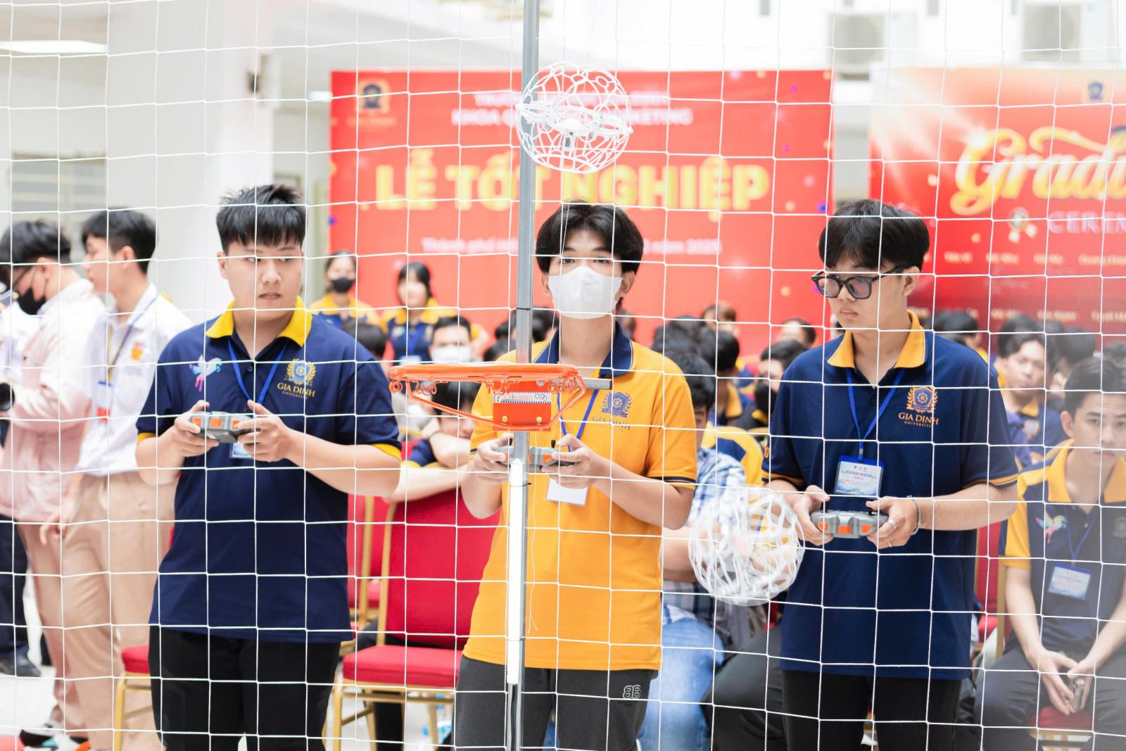 Bạn trẻ khởi nghiệp tự tạo việc làm với tinh thần nhiệt huyết