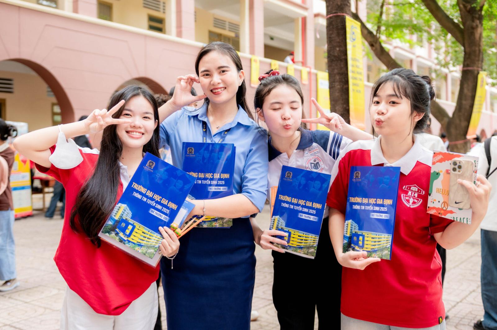 Các kênh truyền thông số phổ biến