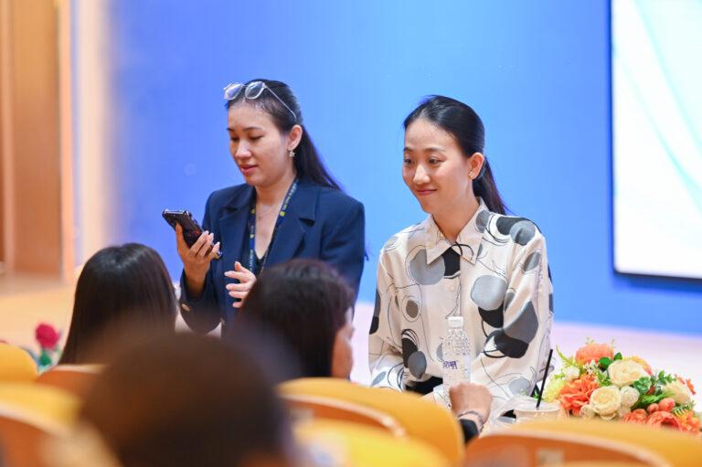 Các câu hỏi thường gặp và giải đáp chi tiết về ngành truyền thông