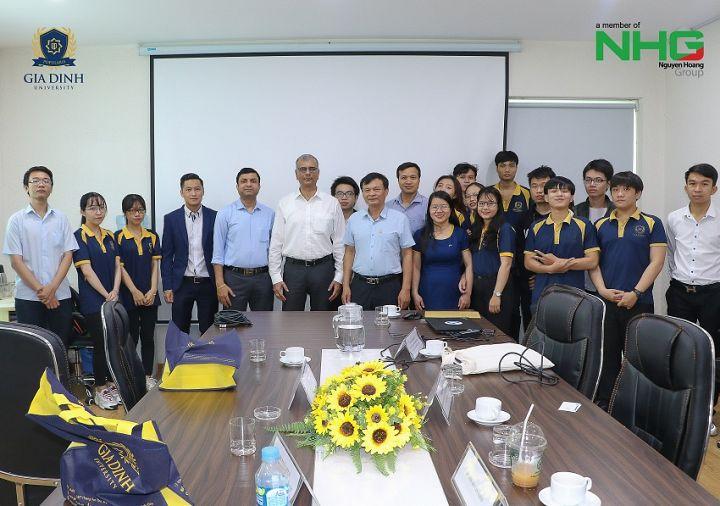 gửi email cảm ơn nhà tuyển dụng sau ngày hội việc làm thể hiện sự chuyên nghiệp