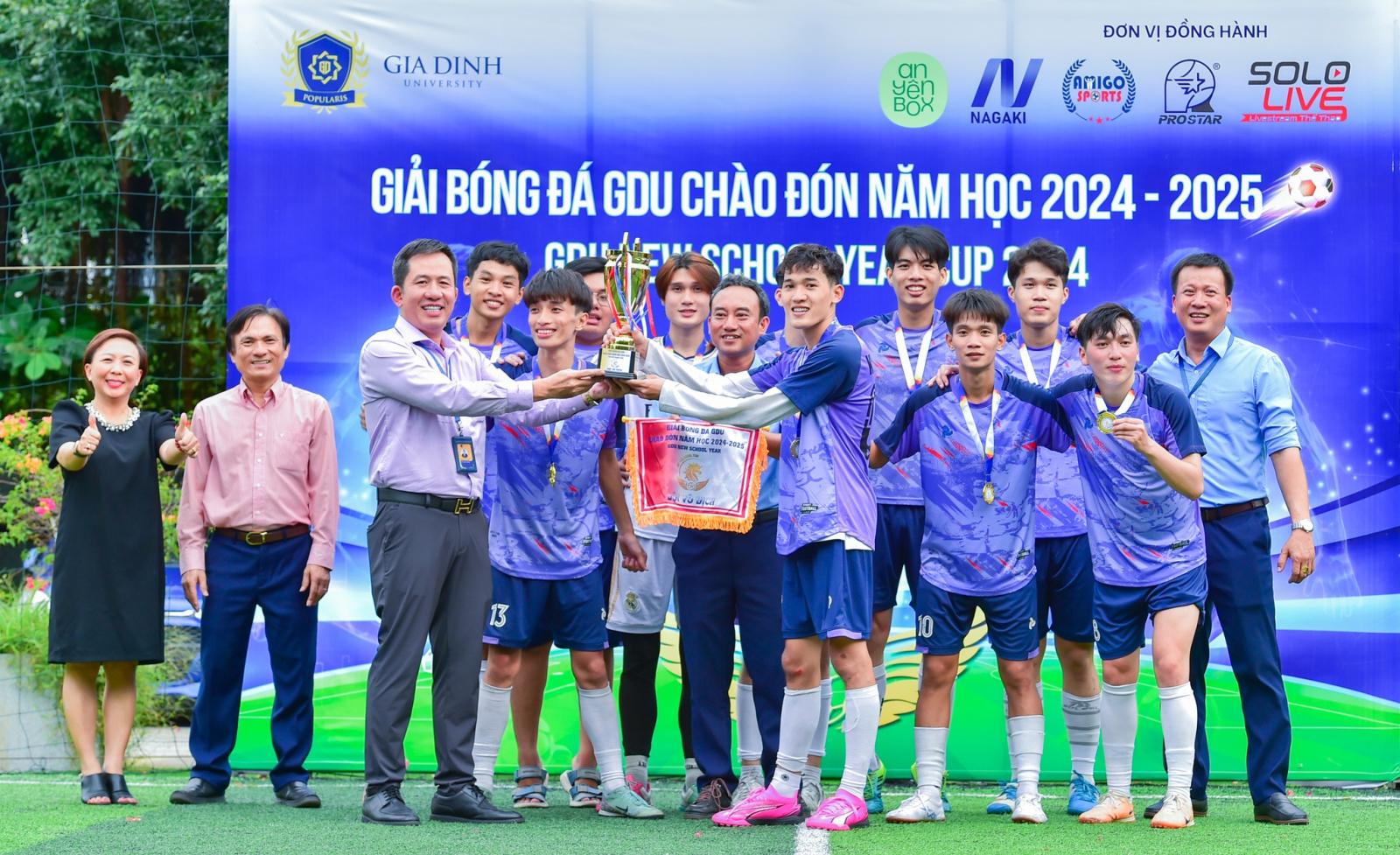 Giữ vững tinh thần trong mùa thi căng thẳng