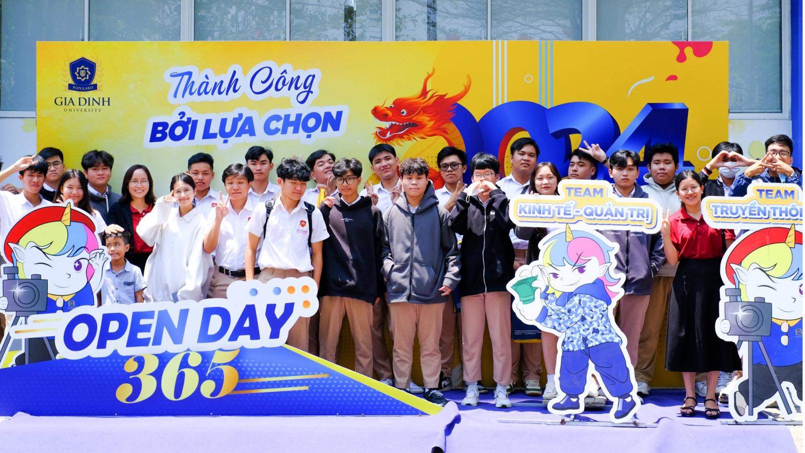 hỏi đáp về học phí ngành truyền thông