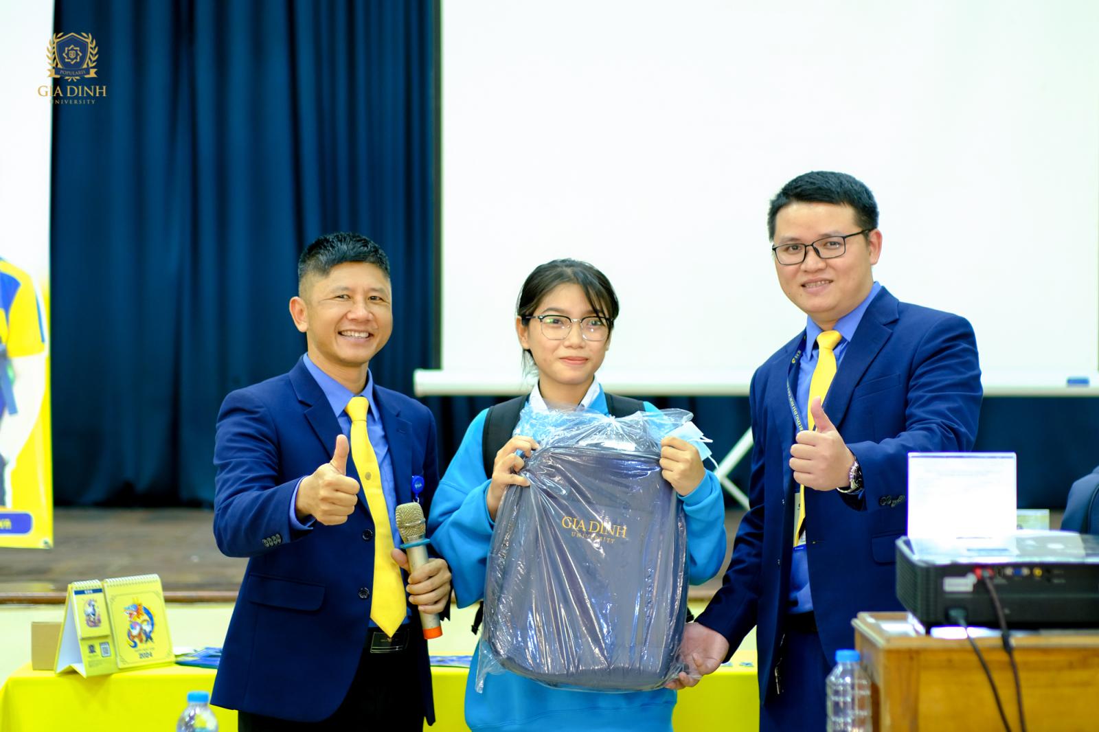 Lập kế hoạch hành trình nghề nghiệp của cựu sinh viên: Định hướng tương lai và chinh phục thành công