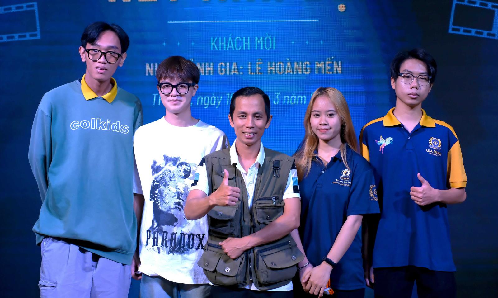 Rèn luyện kỹ năng giao tiếp trong lớp học truyền thông