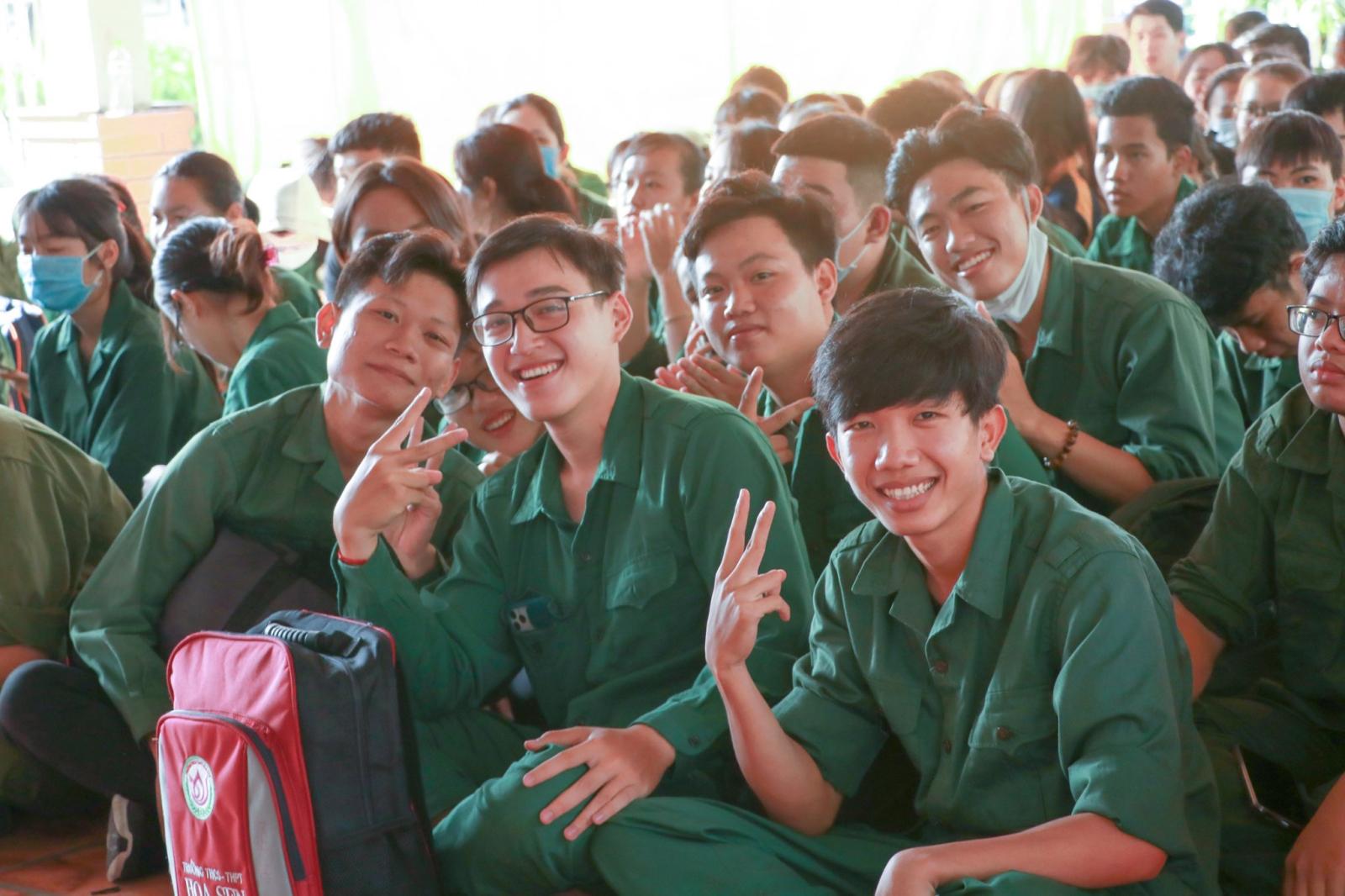 Những lưu ý quan trọng khi đóng học phí ngành truyền thông qua ngân hàng