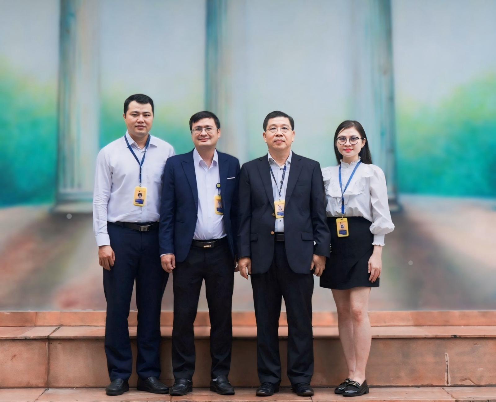 phan cong cong viec cho nhan vien trong quan ly truyen thong va su kien