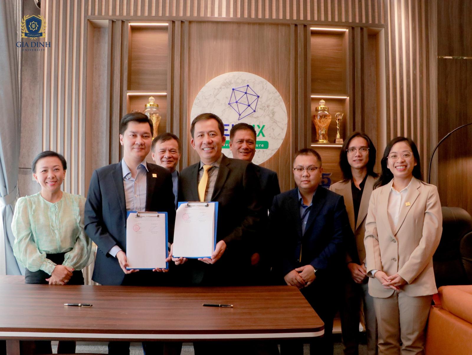 Sinh viên quốc tế làm quen và kết bạn trong học kỳ quốc tế, tạo dựng mối quan hệ giá trị.