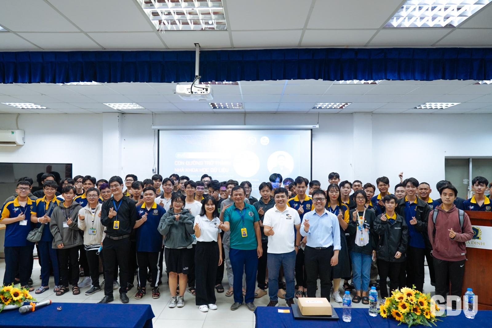 Tại sao truyền thông kỹ thuật số quan trọng, các lợi ích của truyền thông kỹ thuật số