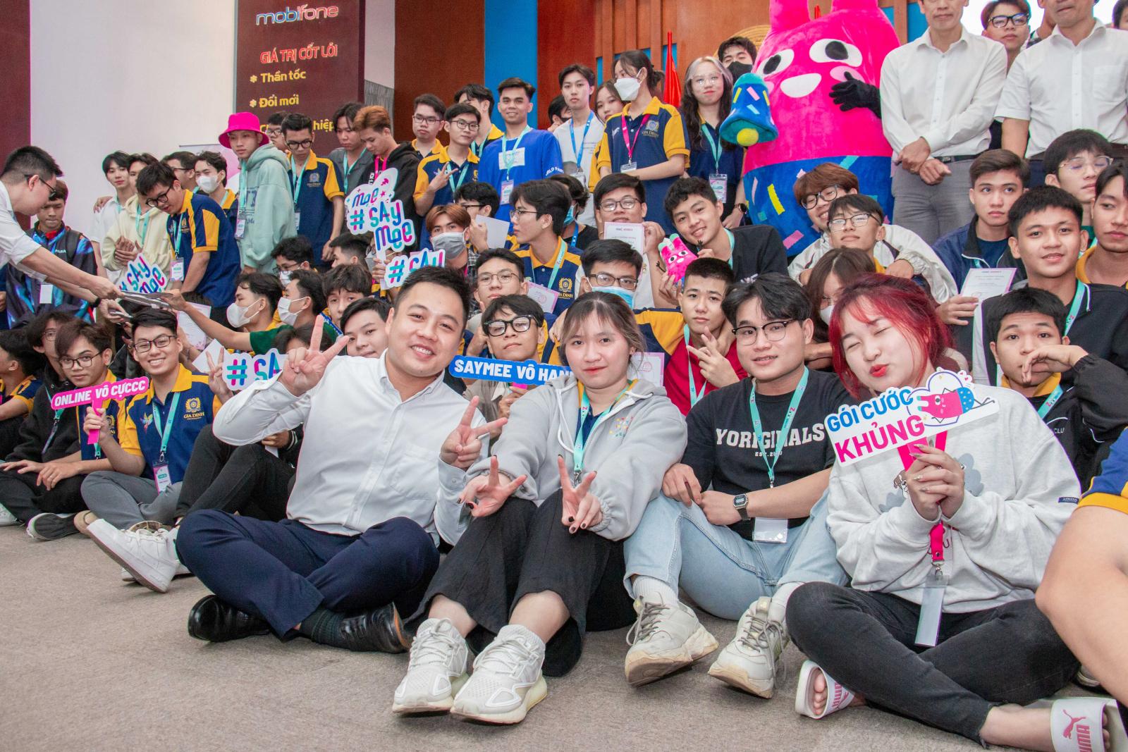 Tìm kiếm cơ hội việc làm trực tuyến tại các công ty đa quốc gia.