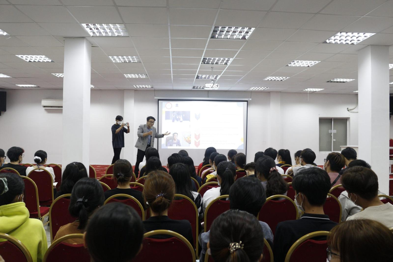 Truyền thông cần năng lực viết nội dung sáng tạo và thu hút